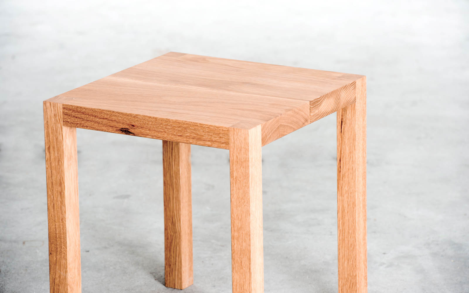 QoWood stool