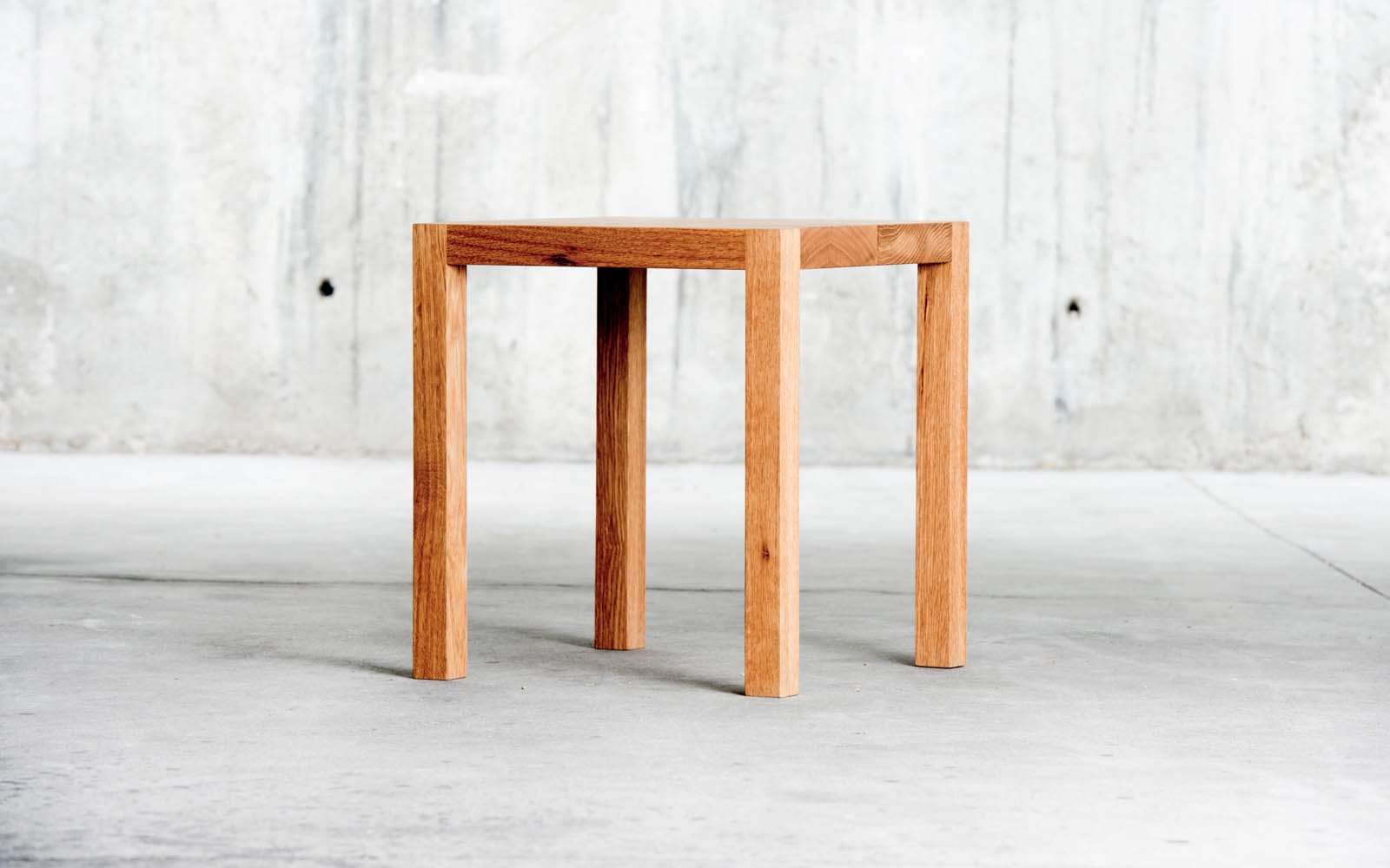 QoWood stool